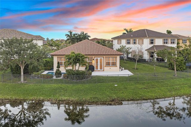 9820 S Miralago Way, Parkland, FL 33076