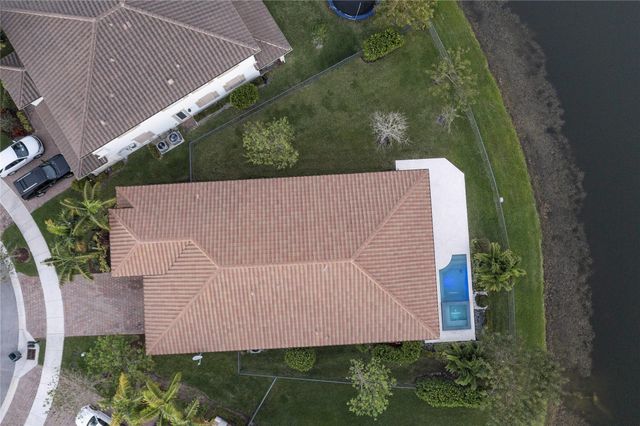 9820 S Miralago Way, Parkland, FL 33076