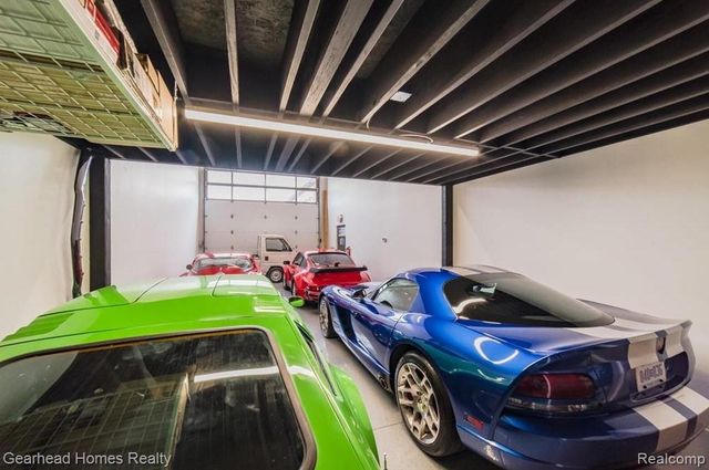 1641 Balian Road, Waterford, MI 48327