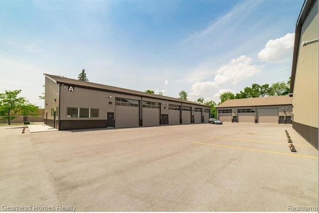 1641 Balian Road, Waterford, MI 48327