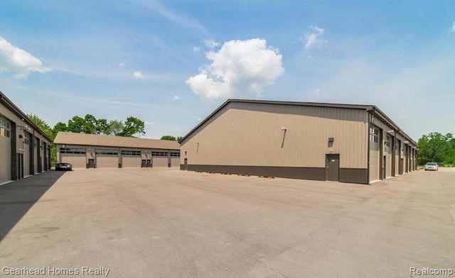 1641 Balian Road, Waterford, MI 48327