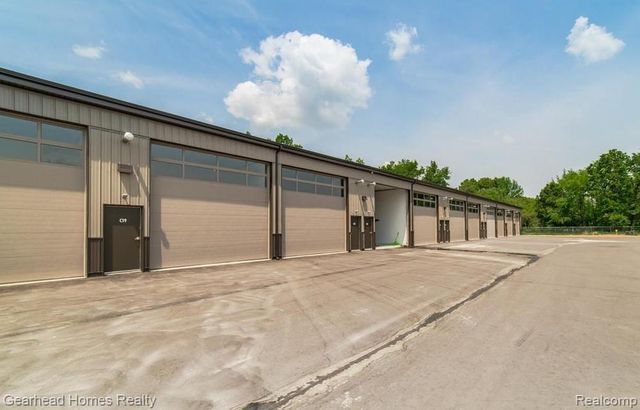 1641 Balian Road, Waterford, MI 48327