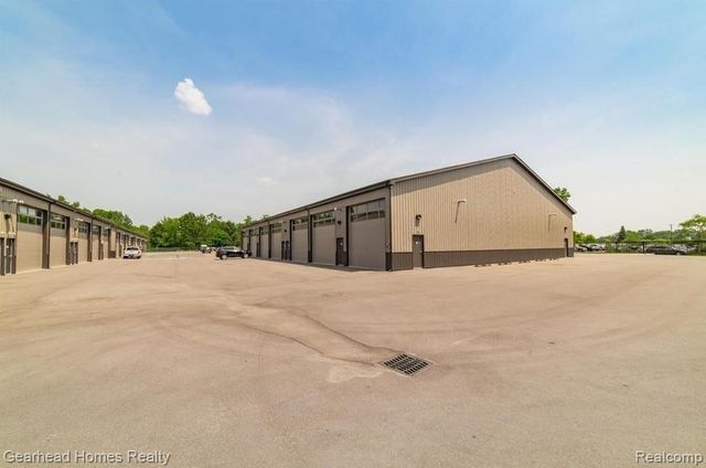 1641 Balian Road, Waterford, MI 48327