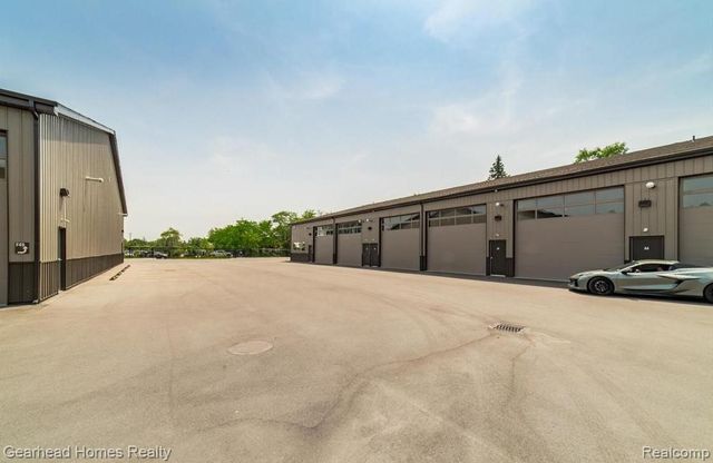 1641 Balian Road, Waterford, MI 48327