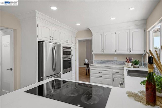 5613 Abington Ct, Newark, CA 94560