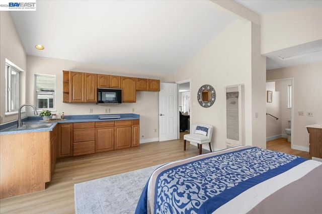 5613 Abington Ct, Newark, CA 94560