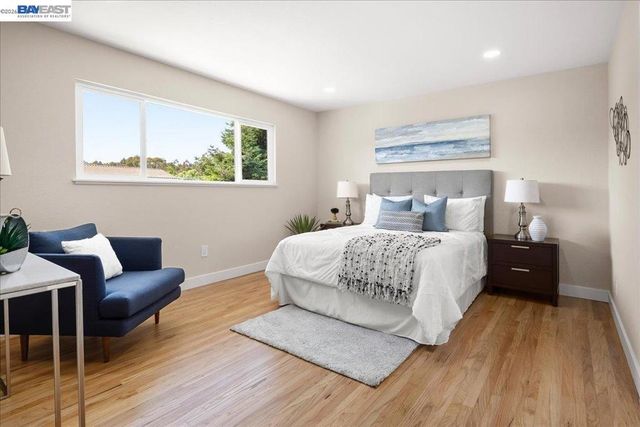 5613 Abington Ct, Newark, CA 94560