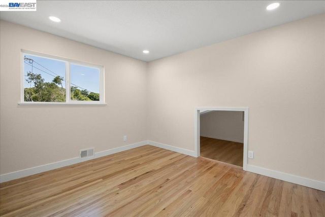 5613 Abington Ct, Newark, CA 94560