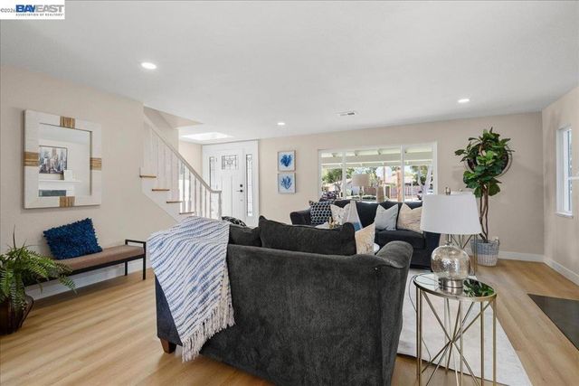 5613 Abington Ct, Newark, CA 94560