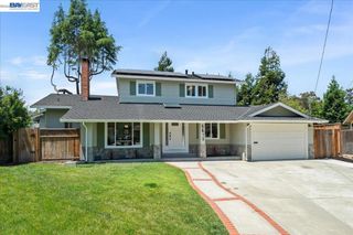 5613 Abington Ct, Newark, CA 94560