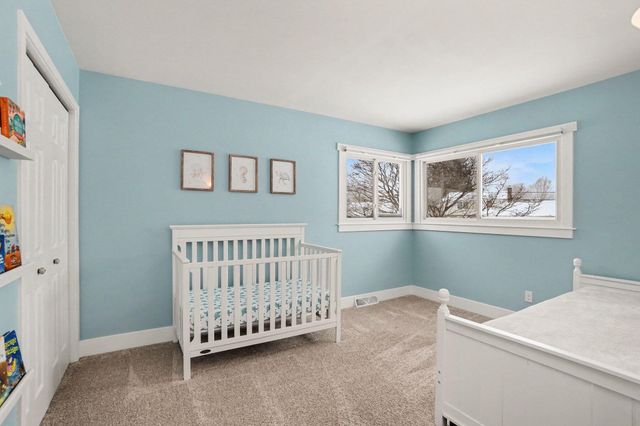 1187 Yorkshire Drive, Norton Shores City, MI 49441