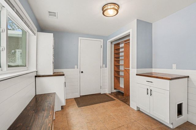 1187 Yorkshire Drive, Norton Shores City, MI 49441