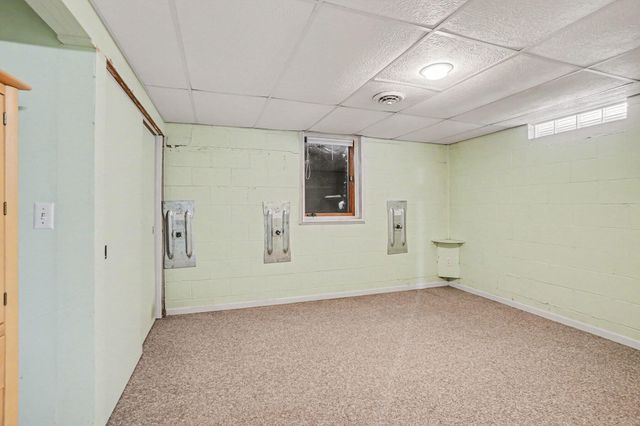 1187 Yorkshire Drive, Norton Shores City, MI 49441