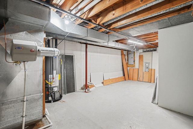 1187 Yorkshire Drive, Norton Shores City, MI 49441