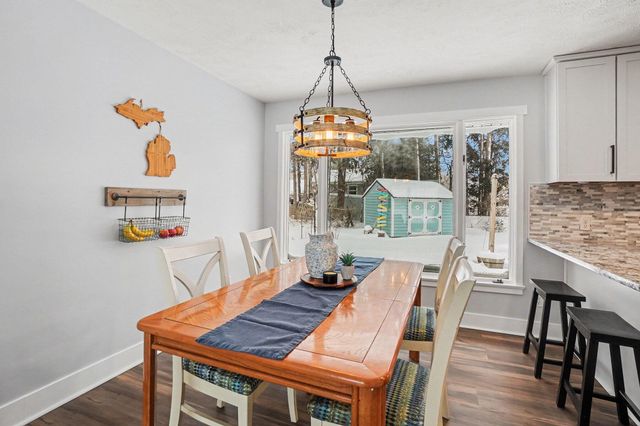 1187 Yorkshire Drive, Norton Shores City, MI 49441