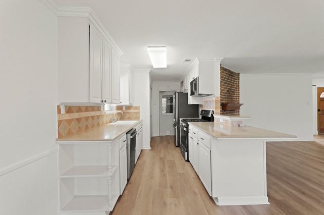 2310 Anthony Lane, Pearland, TX 77581