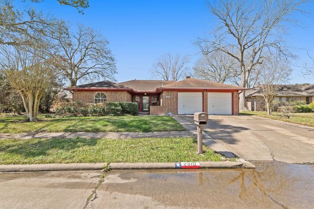 2310 Anthony Lane, Pearland, TX 77581