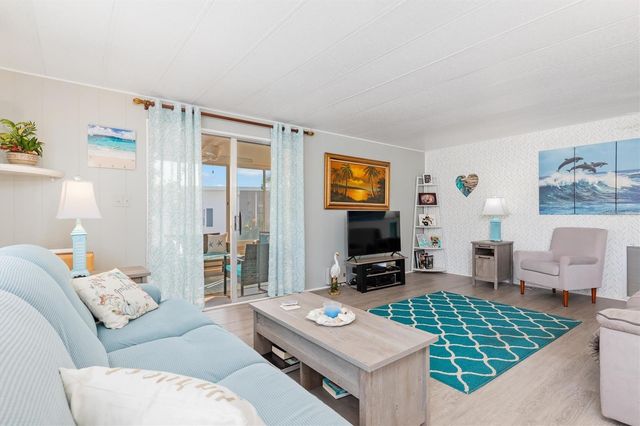 511 CRAMPTON LANE, North Fort Myers, FL 33903