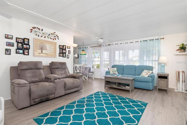 511 CRAMPTON LANE, North Fort Myers, FL 33903