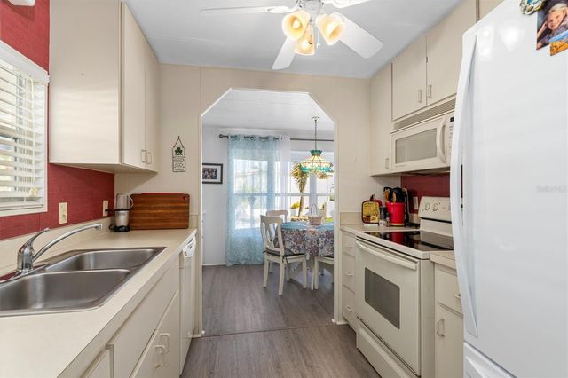 511 CRAMPTON LANE, North Fort Myers, FL 33903