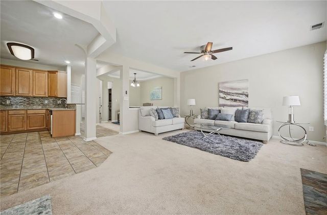 114 Bluff TER, Newport News, VA 23602