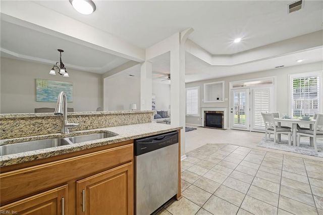 114 Bluff TER, Newport News, VA 23602