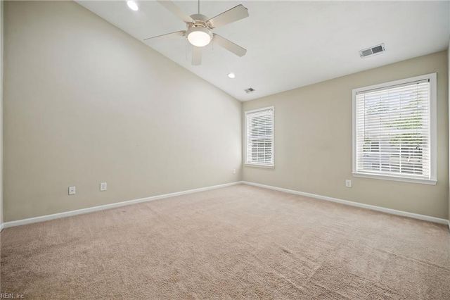 114 Bluff TER, Newport News, VA 23602