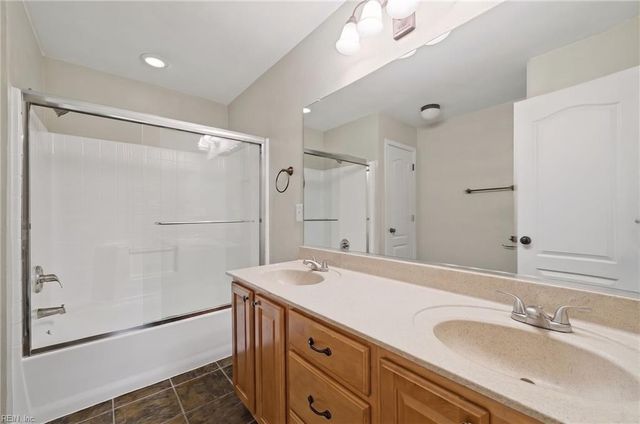 114 Bluff TER, Newport News, VA 23602