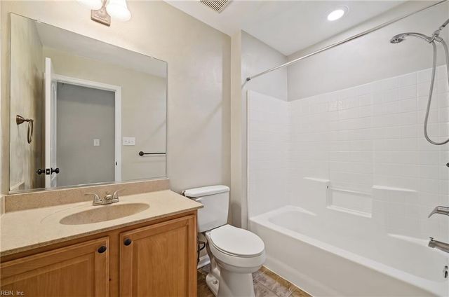 114 Bluff TER, Newport News, VA 23602