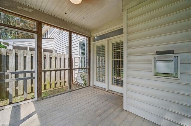 114 Bluff TER, Newport News, VA 23602