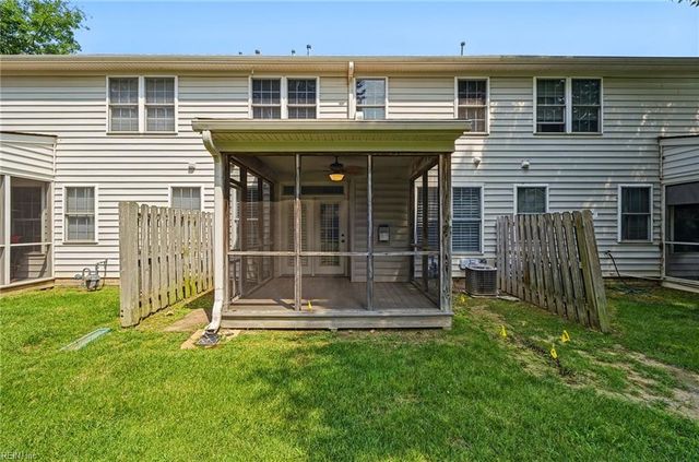 114 Bluff TER, Newport News, VA 23602