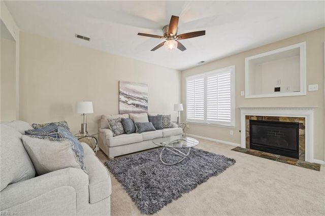 114 Bluff TER, Newport News, VA 23602
