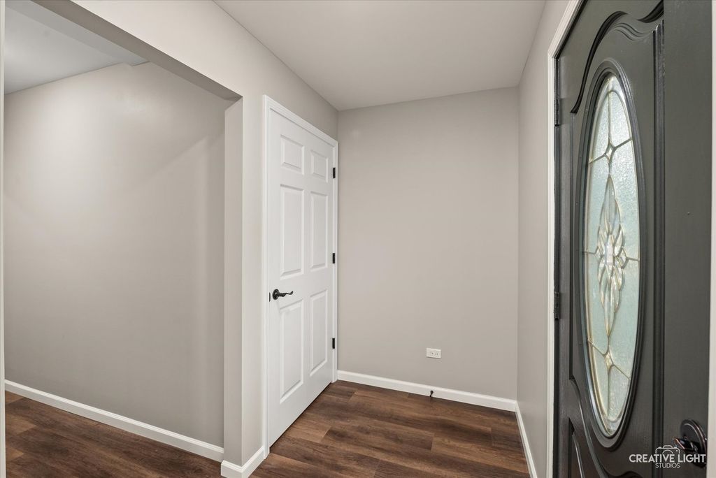 900 Cochrane Avenue, Joliet, IL 60436 — photo 3