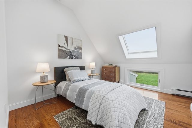 6 Lynbrook Rd, Southborough, MA 01772