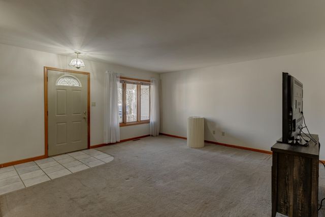 2626 41st Place, Highland, IN 46322