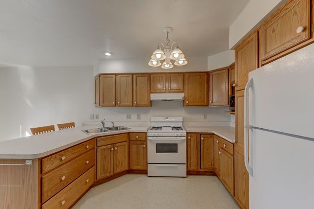 2626 41st Place, Highland, IN 46322