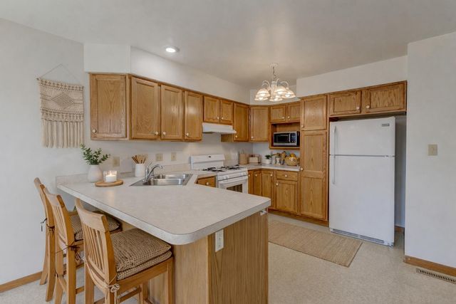 2626 41st Place, Highland, IN 46322