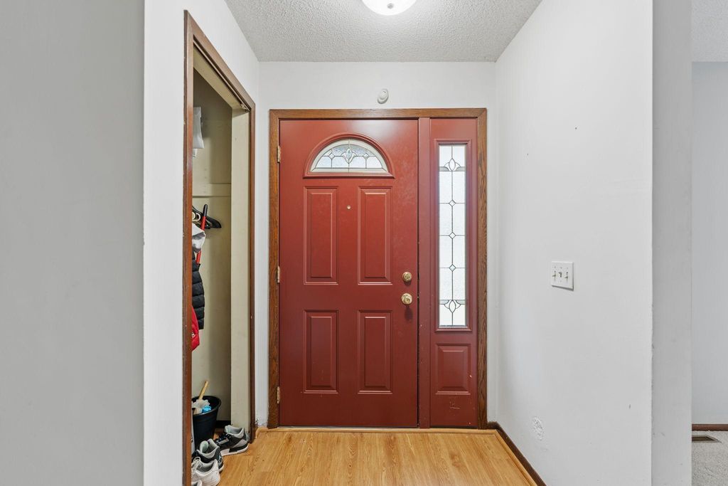 8032 Vincent Circle N, Brooklyn Park, MN 55444 — photo 3
