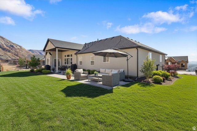638 E MOUNTAIN RD, North Ogden, UT 84414