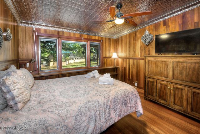 3033 N Pantano Road, Tucson, AZ 85750