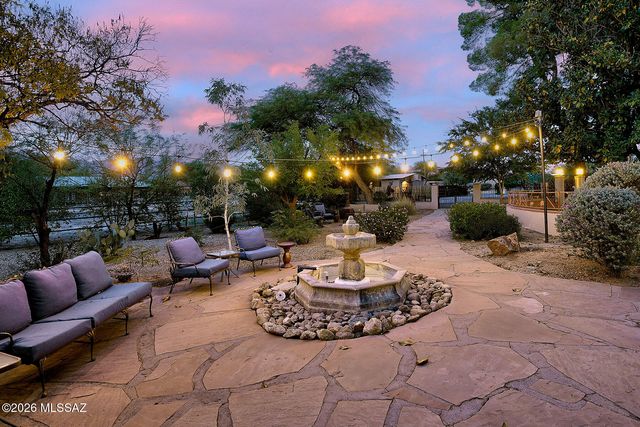 3033 N Pantano Road, Tucson, AZ 85750