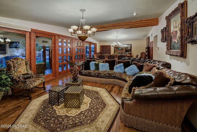 3033 N Pantano Road, Tucson, AZ 85750