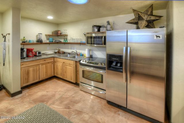 3033 N Pantano Road, Tucson, AZ 85750