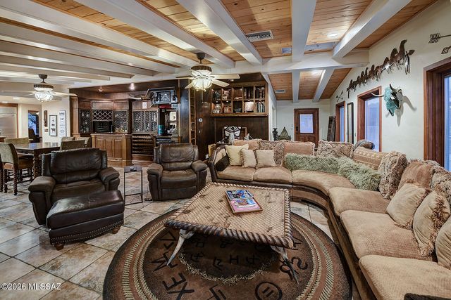 3033 N Pantano Road, Tucson, AZ 85750