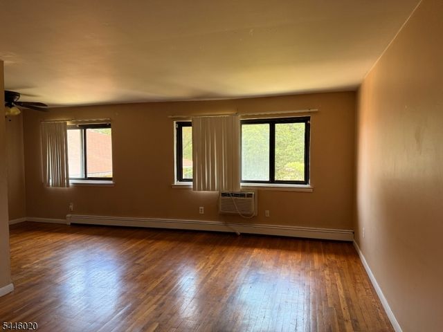 401 Highway22B33U8 H, North Plainfield Boro, NJ 07060