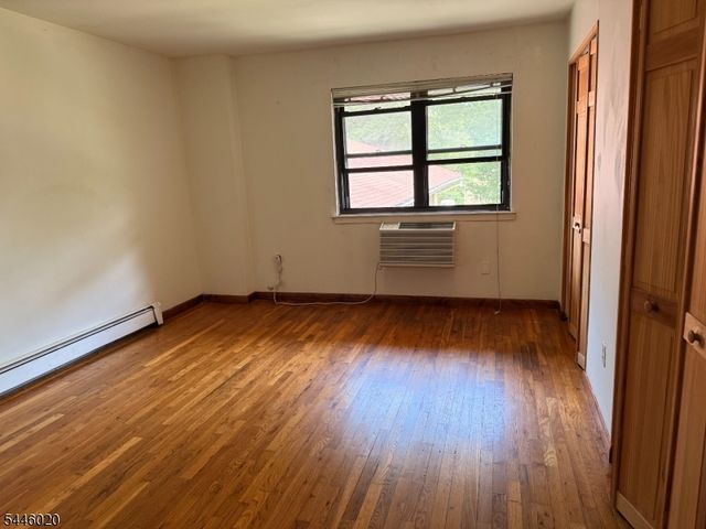 401 Highway22B33U8 H, North Plainfield Boro, NJ 07060