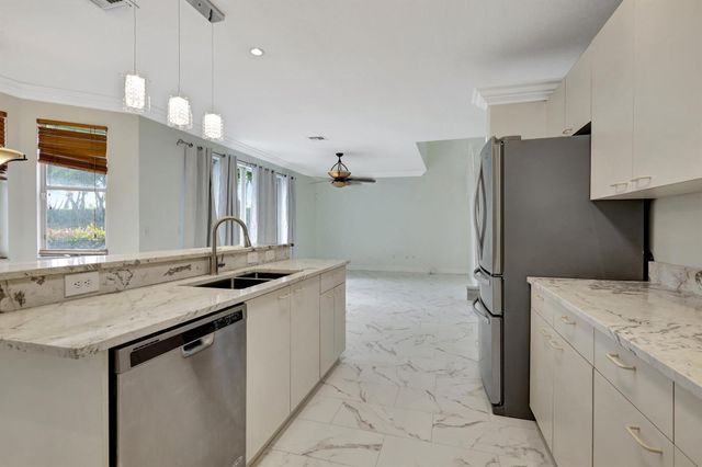 9960 Woodworth Court, Wellington, FL 33414