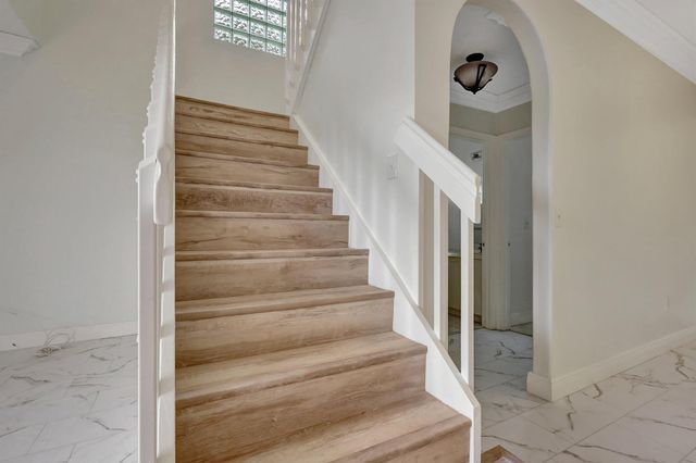 9960 Woodworth Court, Wellington, FL 33414