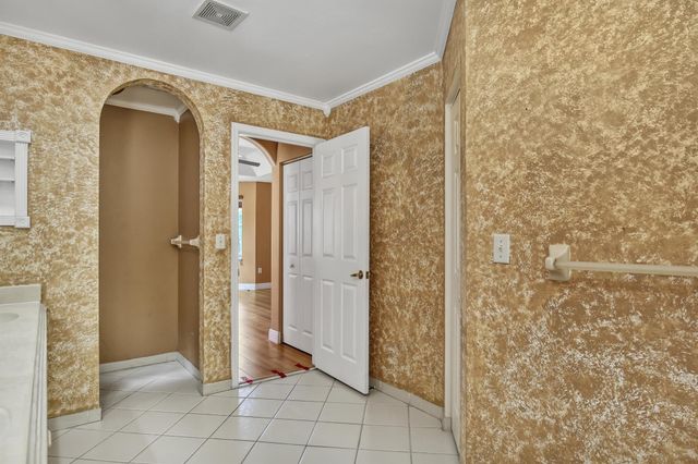 9960 Woodworth Court, Wellington, FL 33414