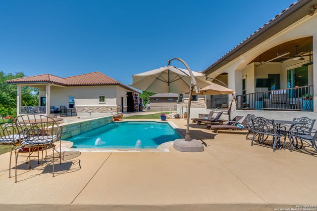 1253 Via Principale, New Braunfels, TX 78132